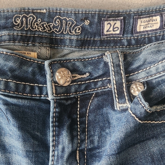 Miss Me Blue Skinny Jeans with Classic Wash - Picture 3 of 5